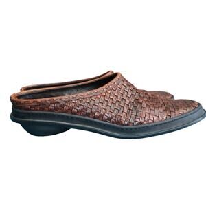 Cole Haan Country Brown Woven Leather Mule Loafer Low Heel Flat 7.5 ITALY Preppy